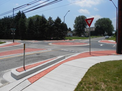 Tollgate MacPhailmini roundabout